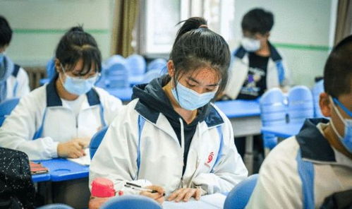 過(guò)度飽和的3大專業(yè)，大學(xué)生就業(yè)很難，2022屆考生報(bào)考要謹(jǐn)慎